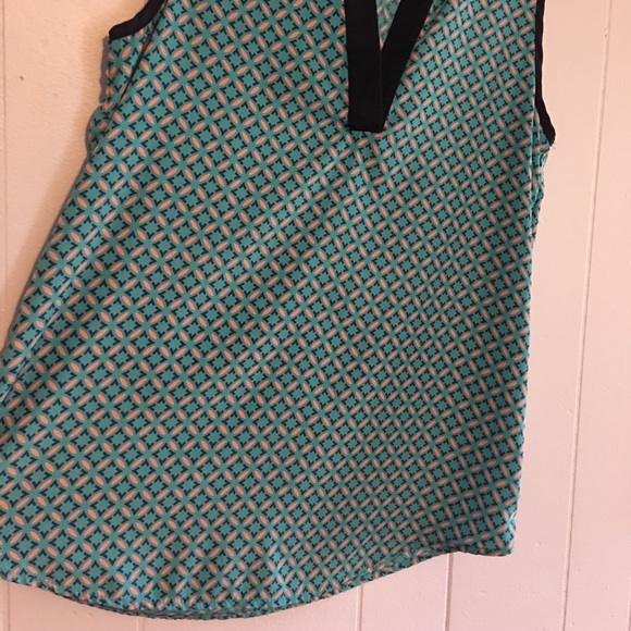 41 Hawthorn sleeveless print blouse - Picture 3 of 5